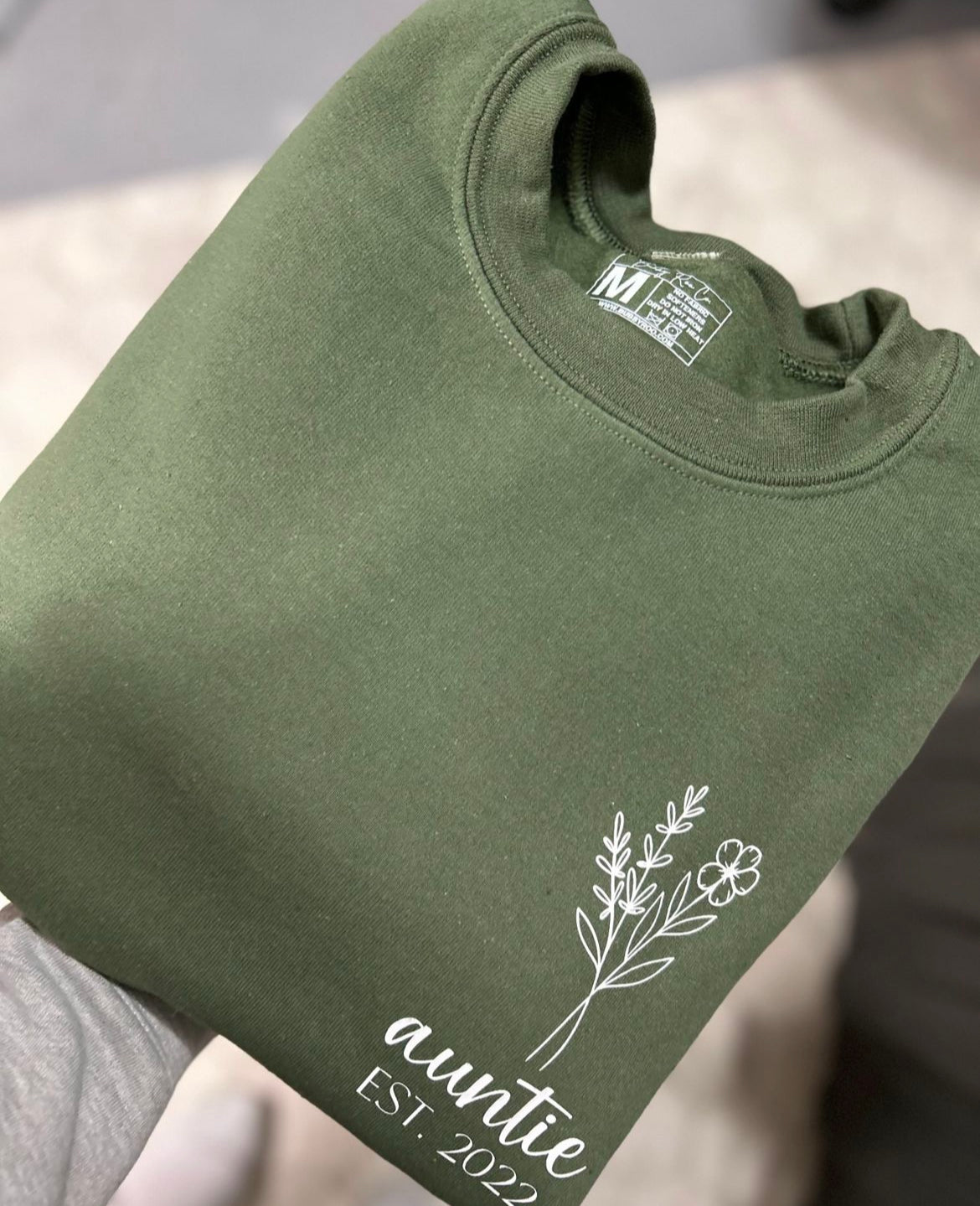 Auntie EST Crewneck