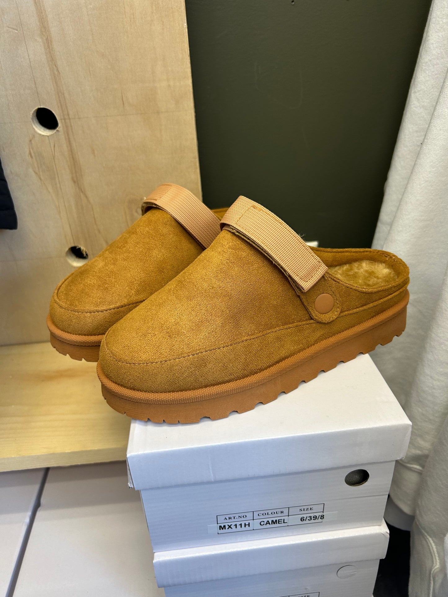 Clogs