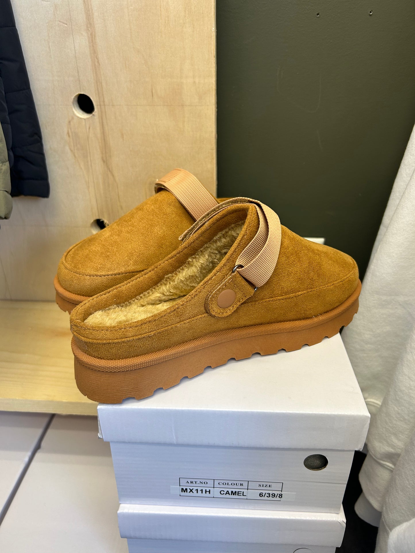 Clogs